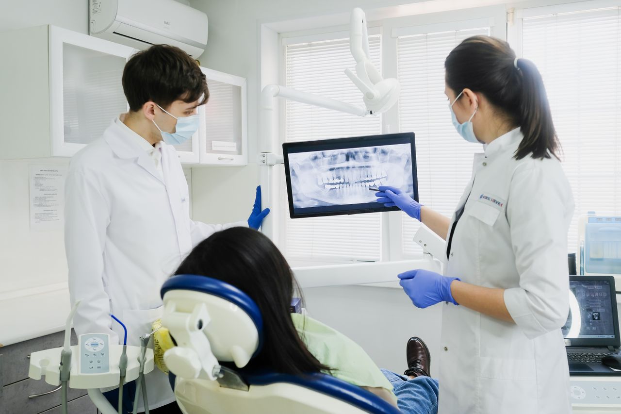 ¡Cuidado con la acidez estomacal! Un mal que deteriora la dentadura