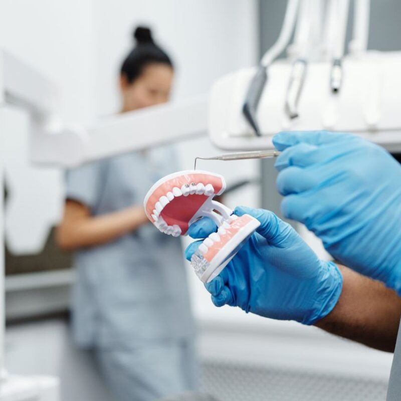 Implantes Dentales | Clínica Dental Valencia Marien Morata Roig